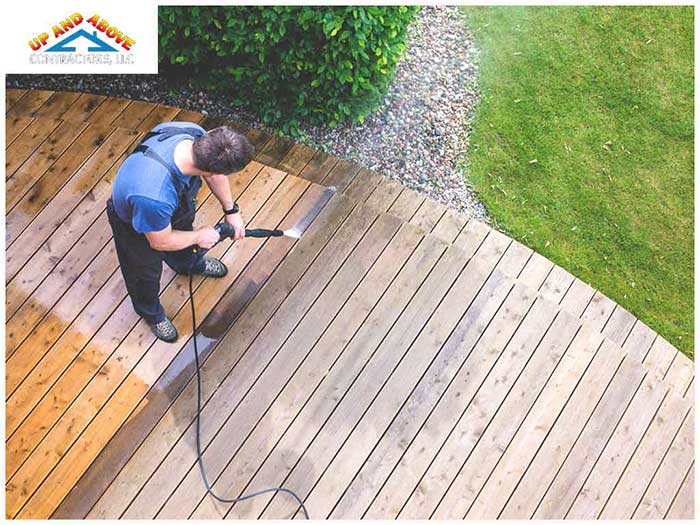Steps To Remember When Pressure Washing Your Outdoor Deck