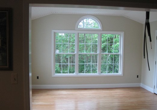 Double Hung Window With Cut-Ups