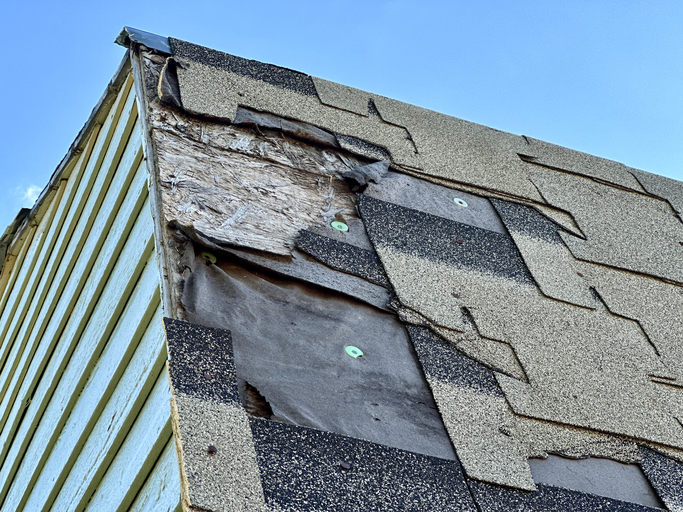 Choosing A Roofing Contractor 6 Things To Consider